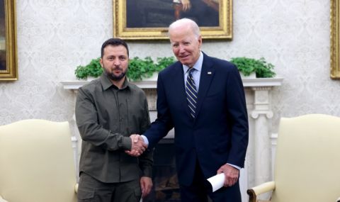 Байдън осигурява нова военна помощ за Украйна с безвъзмездни средства от Държавния департамент - 1