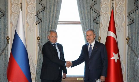 Хулуси Акар и Сергей Шойгу обсъдиха по телефона Украйна и Сирия - 1