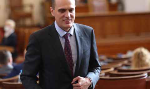 Пламен Данаилов: Петков и Василев се опитват да си осигурят власт на всяка цена - 1