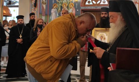 Борисов отпусна нови 3,5 млн. лева за църкви и джамии - 1