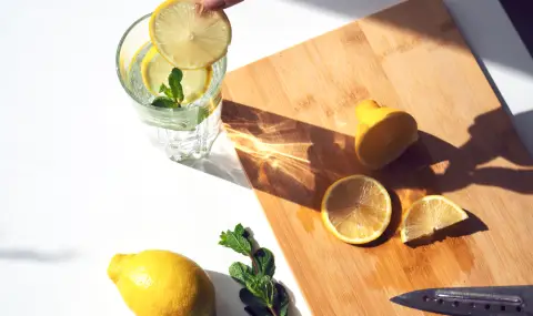 Какви са ползите за здравето от чаша топла вода с лимон - 1