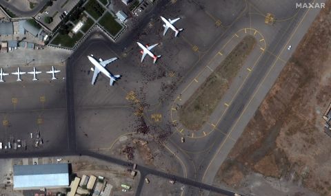 Ето колко са жертвите на летището в Кабул - 1