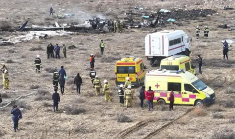 Plane that crashed in Kazakhstan was hit by Russians, Kiev announced  - 1