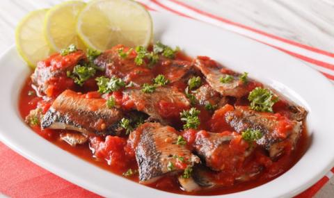 Рецепта на деня: Риба с доматен сос по италиански - 1