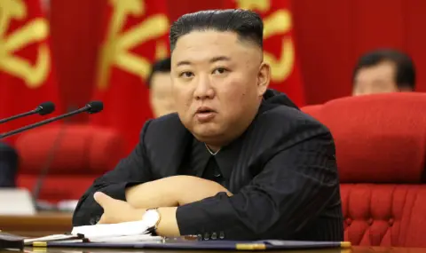 И Ким Чен-ун скърби за иранския президент  - 1