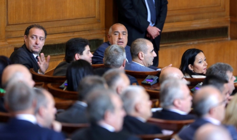 Депутатите се скараха за актуализацията на бюджета - 1