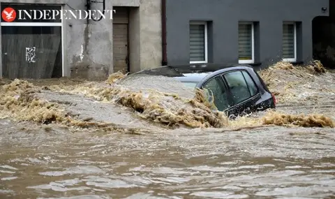 Warsaw: Moscow scares Poles over floods  - 1