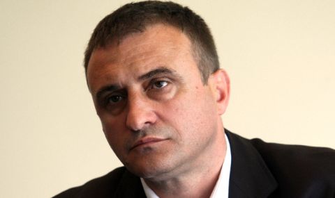Ахмед Ахмедов: Бихме подкрепили всеки с ясна програма за излизане от политическата криза - 1