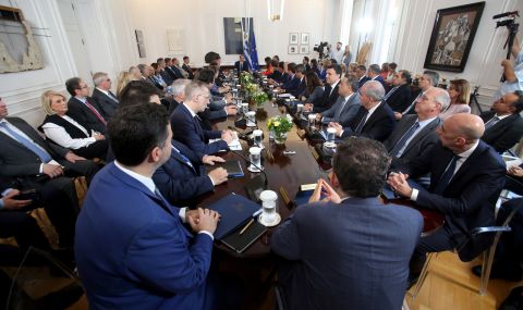 Новият гръцки кабинет постави основните си цели - 1