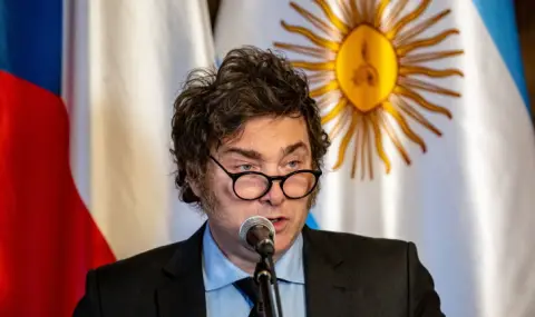 Аржентинският президент Милей получи тежък удар от парламента преди междинните избори - 1