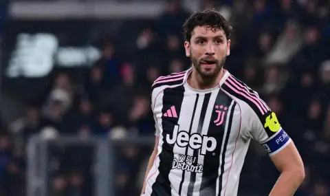 Манчестър Юнайтед в офанзива за капитана на Ювентус Мануел Локатели - 1