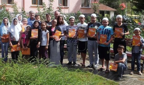 Деца завършиха летен курс по религия в Черноочене - 1