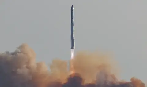 SpaceX launched a rocket with reconnaissance satellites  - 1