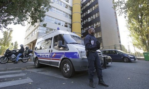 8000 души евакуирани във Франция заради обезвреждане на бомби - 1