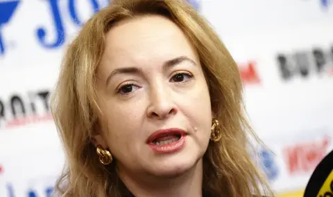 Антоанета Стефанова и Нургюл Салимова преминаха във втория кръг на Световната купа по шахмат - 1