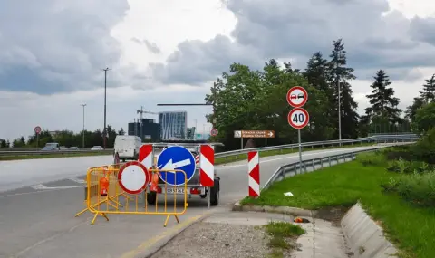 Възстановено е движението за леки автомобили при 79-и км - 1