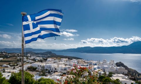 Гърците изпитват дълбоко недоверие към политическите институции - 1