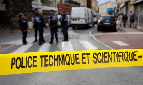 Нападение и стрелба във френски град - 1