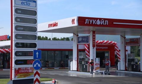 Заплаха от "Лукойл Нефтохим": Спираме работа при забрана за внос на руски петрол - 1