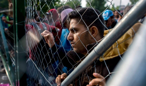 Имам към бежанци: Да завладеем Европа с помощта на Аллах - 1