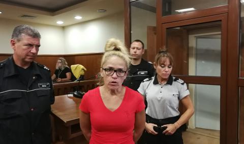 Окончателно: Десислава Иванчева и заместничката ѝ остават в ареста - 1
