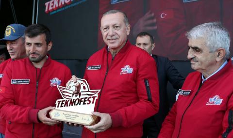 Ердоган: Турските учени да се върнат - 1