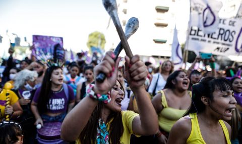 Протести в Аржентина след споразумение с МВФ - 1