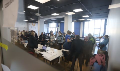 Д-р Крайселски: МЗ не прави нищо за бежанците - 1