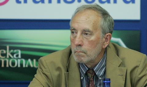 Почина известният политолог Алекс Алексиев - 1