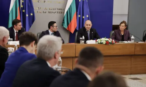 Румен Радев: Германските инвестиции са двигател за индустриалното развитие на България