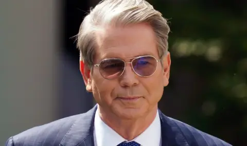 US Treasury Secretary Scott Bessent could become President Donald Trump's economic adviser  - 1