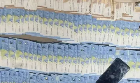 Задържаха двама общински съветници от Септември за купуване на гласове