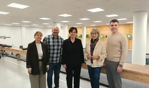 Легендите Весела Лечева и Ясна Шекарич откриха първия европроект в спортната стрелба - 1