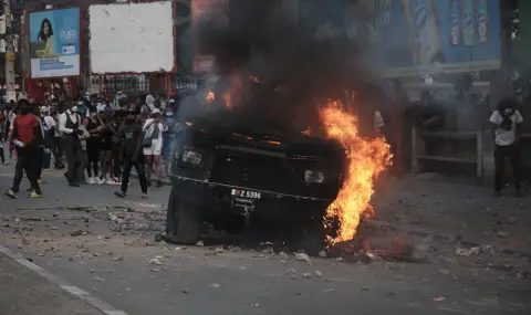 Президентът на Мадагаскар е напуснал страната - 1