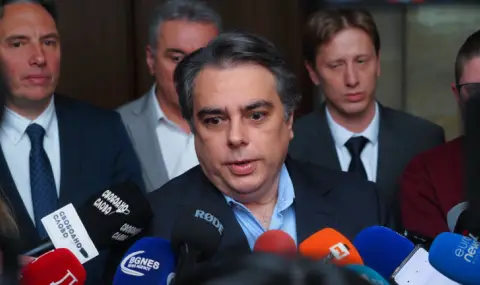 Асен Василев: Ще предложим вот срещу ограбването на българския народ - 1