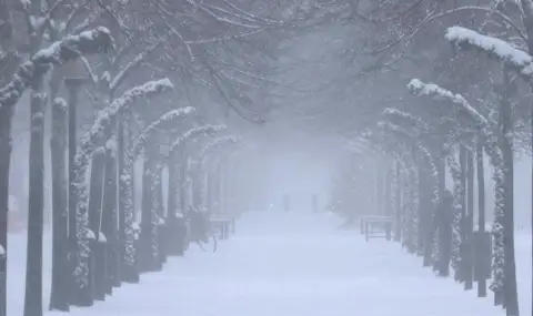 Зимни неволи: Хиляди туристи се оказаха блокирани в Северна Финландия, обявиха неучебен понеделник в Истанбул