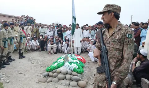 Взрив отекна в източния пакистански град Лахор - 1