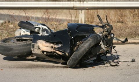 Моторист загина на място край Казанлък - 1