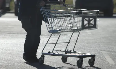 През декември в 70 стационарни и един мобилен магазин в Пловдивскo ще има щанд на "Магазин за хората" - 1