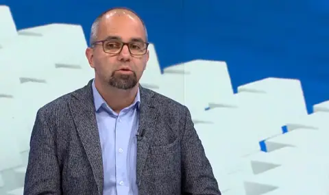 Първан Симеонов: Има две обстоятелства, които спасяват  управлението. Едното е разделената опозиция - 1