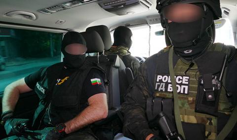 Разбиха международна престъпна група, арестувани са и българи - 1