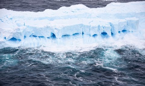 Най-големият айсберг в света се отчупи от Антарктида - 1
