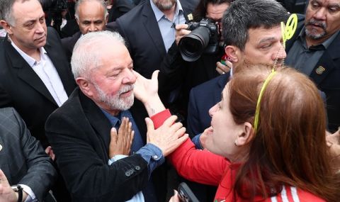 Бразилците гласуват на избори, Лула да Силва има голяма преднина според проучванията - 1