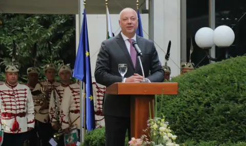 Желязков: Демокрацията, върховенството на правото и зачитането на човешките права са постаментите на дипломация ни - 1