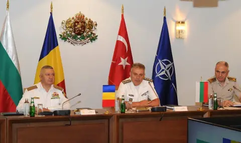 Началниците на отбраната на България, Румъния и Турция обсъдиха укрепването на сътрудничеството в Черноморския регион    - 1