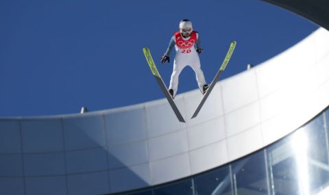 Зографски триумфира в Гран при по летен ски скок в Куршевел - 1