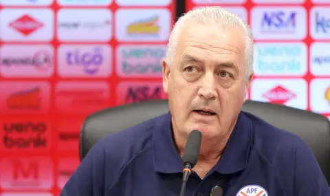 Paraguay coach Gustavo Alfaro: Losing to USA hurts  - 1