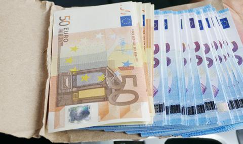 Разбиха група, разпространявала фалшиви евро - 1