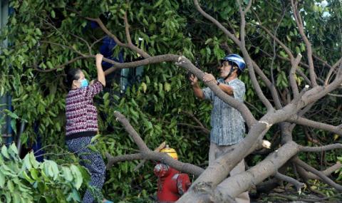 Тайфунът Молаве взе десетки жертви във Виетнам  - 1