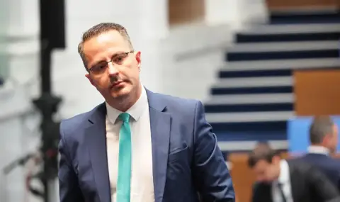 Цончо Ганев: Правителството е на път да падне, а опозицията отказва да има вот на недоверие - 1